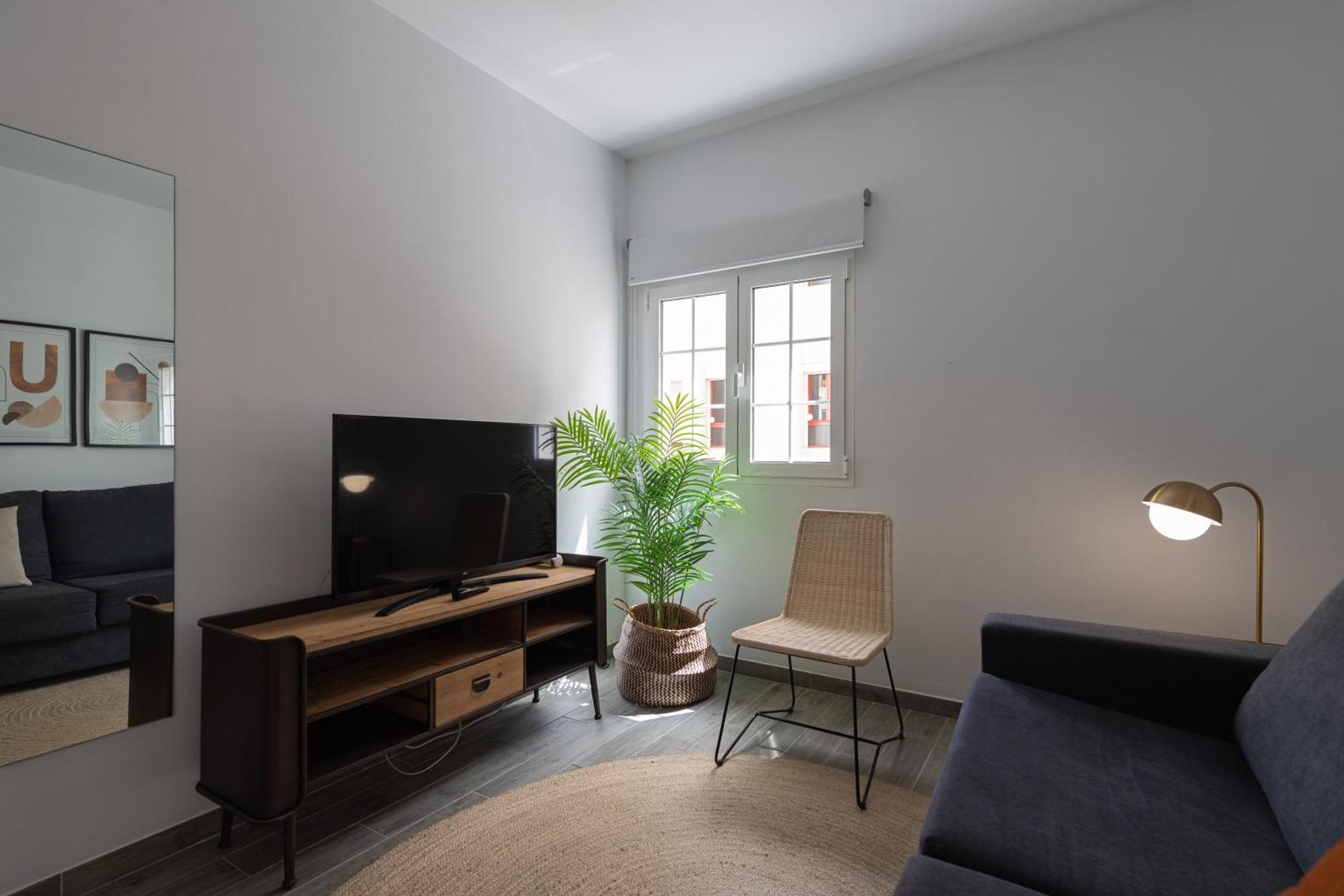 City, Sun And Living Apartment